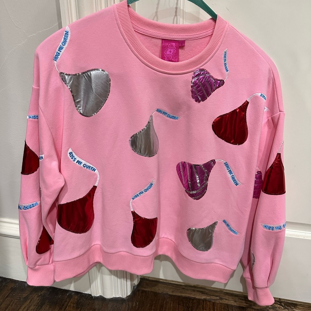 QUEEN OF SPARKLES Pink Hersheys Kiss SMALL